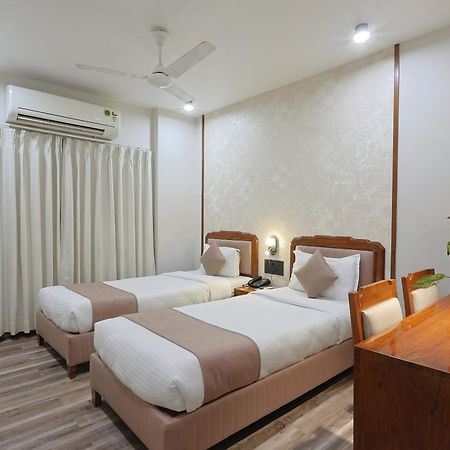 Hotel Apex スーラト エクステリア 写真