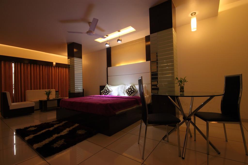 Hotel Apex スーラト 部屋 写真