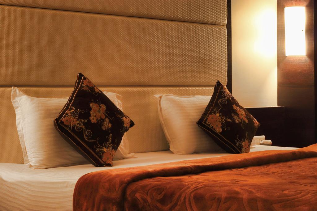 Hotel Apex スーラト 部屋 写真